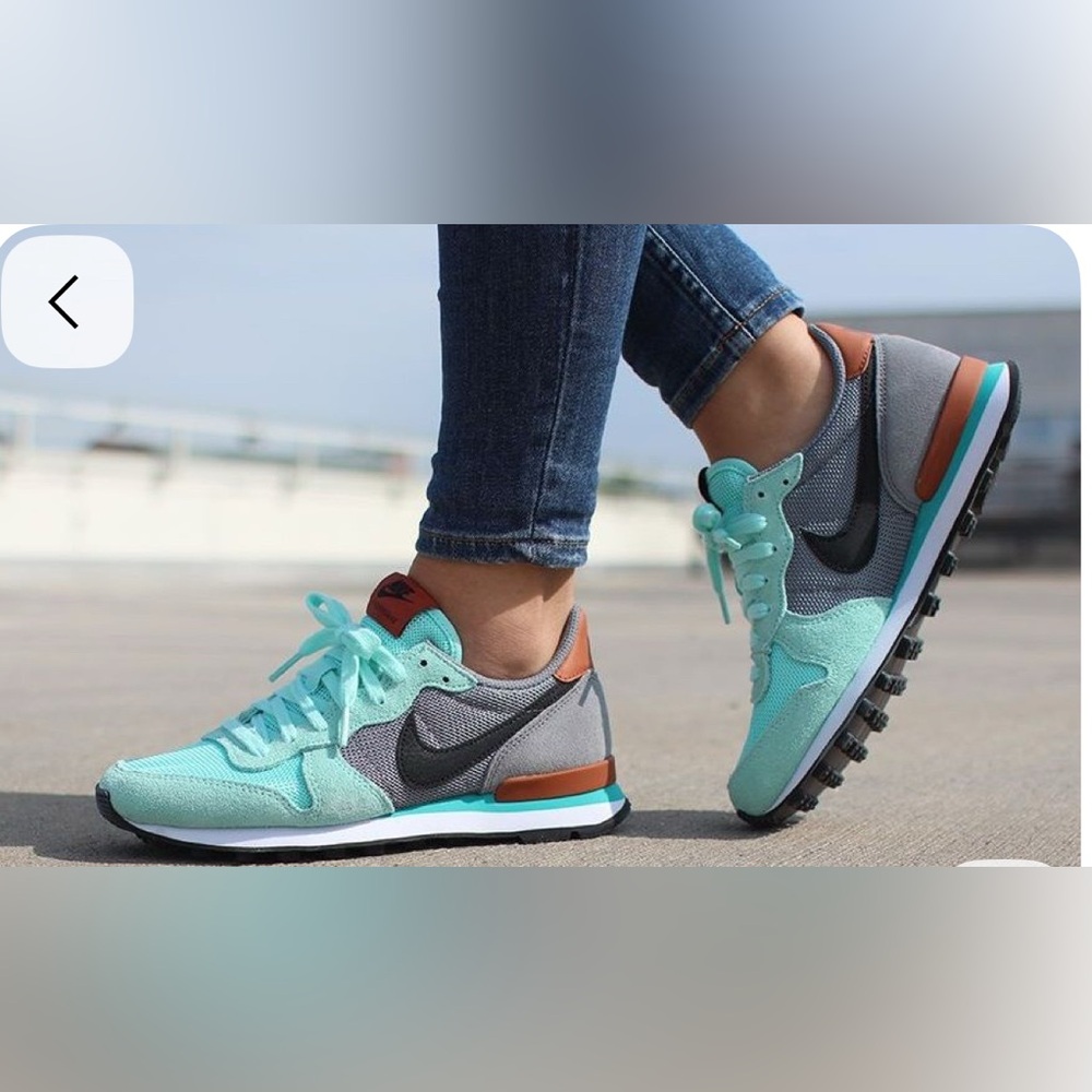 Nike Sneakers
